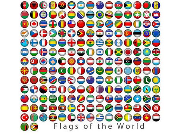 Kugeln mit Flaggen aus verschiedenen Ländern