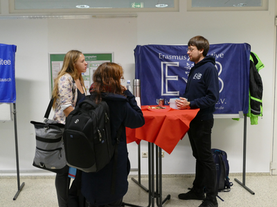 Hochschulmesse Stand Erasmus Initiative