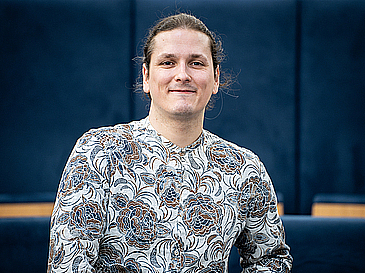 Zentraler Gegenstand von Martin Mundts Forschung ist es, Grundlagen des lebenslangen Lernens in maschinelle Lernverfahren umzusetzen.