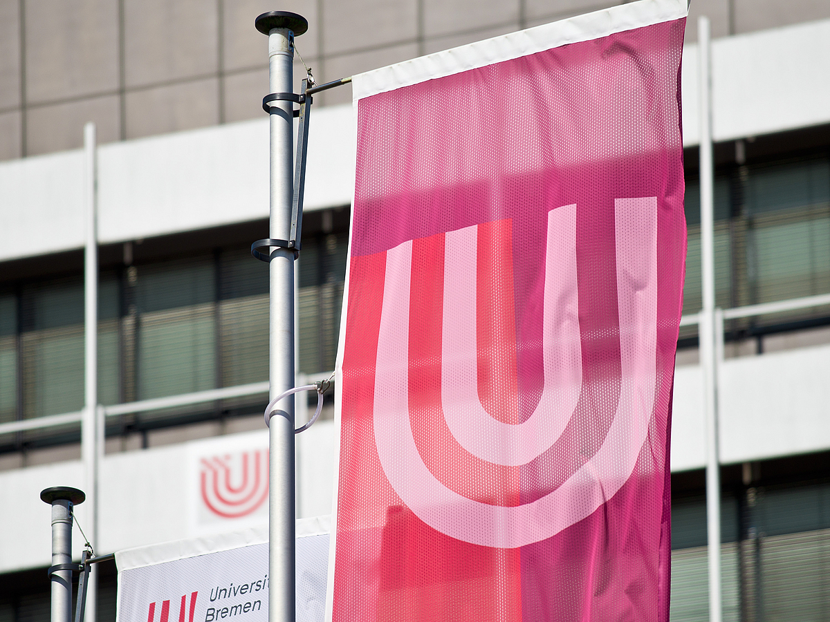 Flaggen der Universität Bremen.