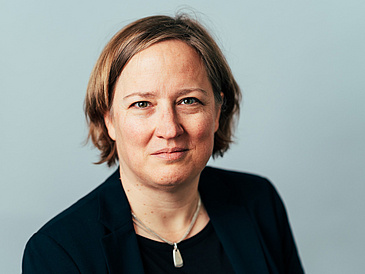 Prof. Dr. Julia Geneuss