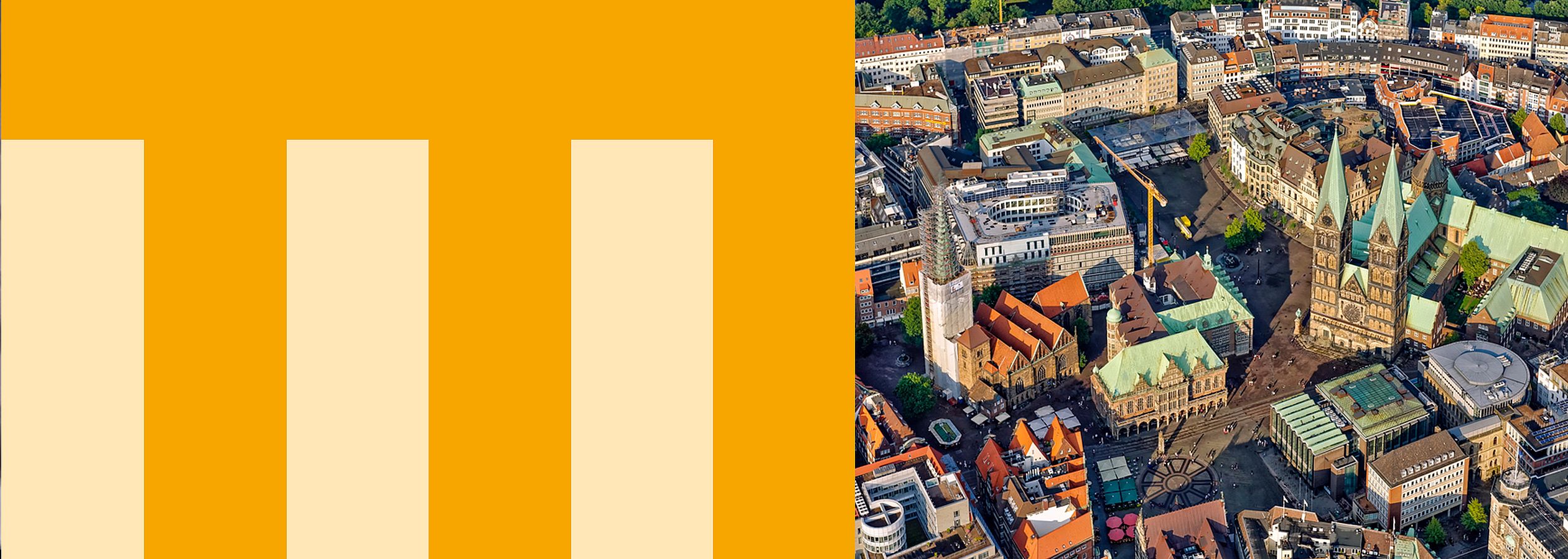 Luftaufnahme der Bremer Innenstadt mit Marktplatz, Dom und Bürgerschaft