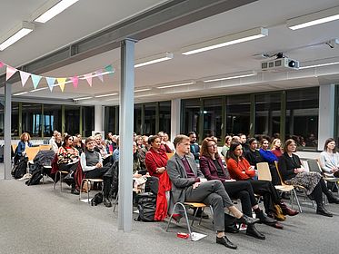 Teilnehmer:innen an der Eröffnungsfeier des Strukturierten Promotionsprogramms Gesundheitswissenschaften