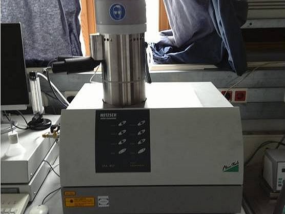 Picture of Instrument - LFA 457 MicroFlash