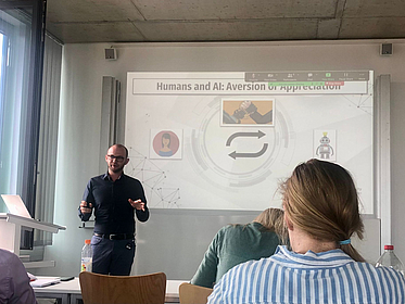 [Translate to English:] 