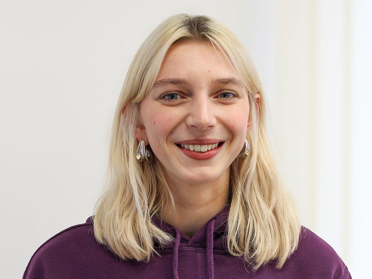 Portrait of Apprentice Thea Saul