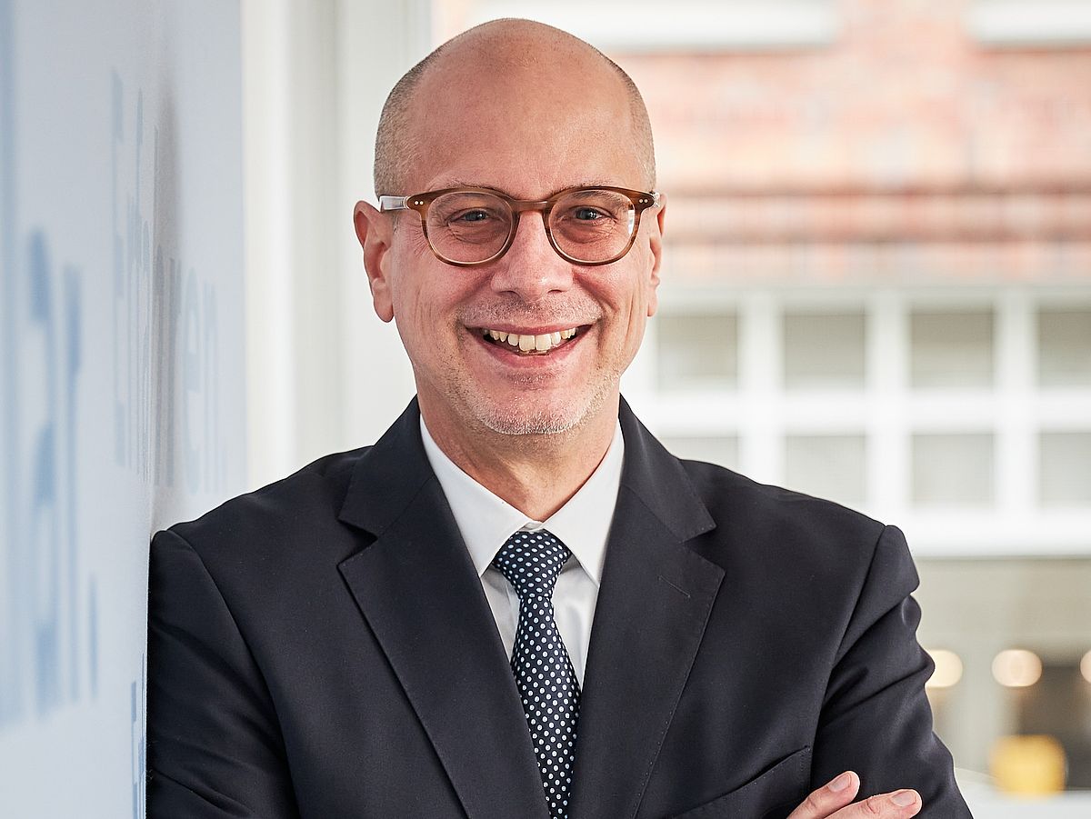 StB Prof. Dr. Christoph Löffler, LL.M. StB Prof. Dr. Christoph Löffler, LL.M.