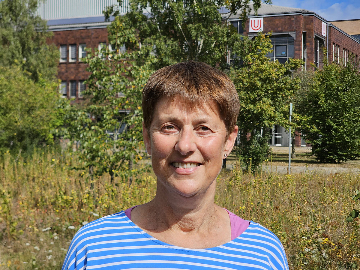 portrait of Iris Burfeindt