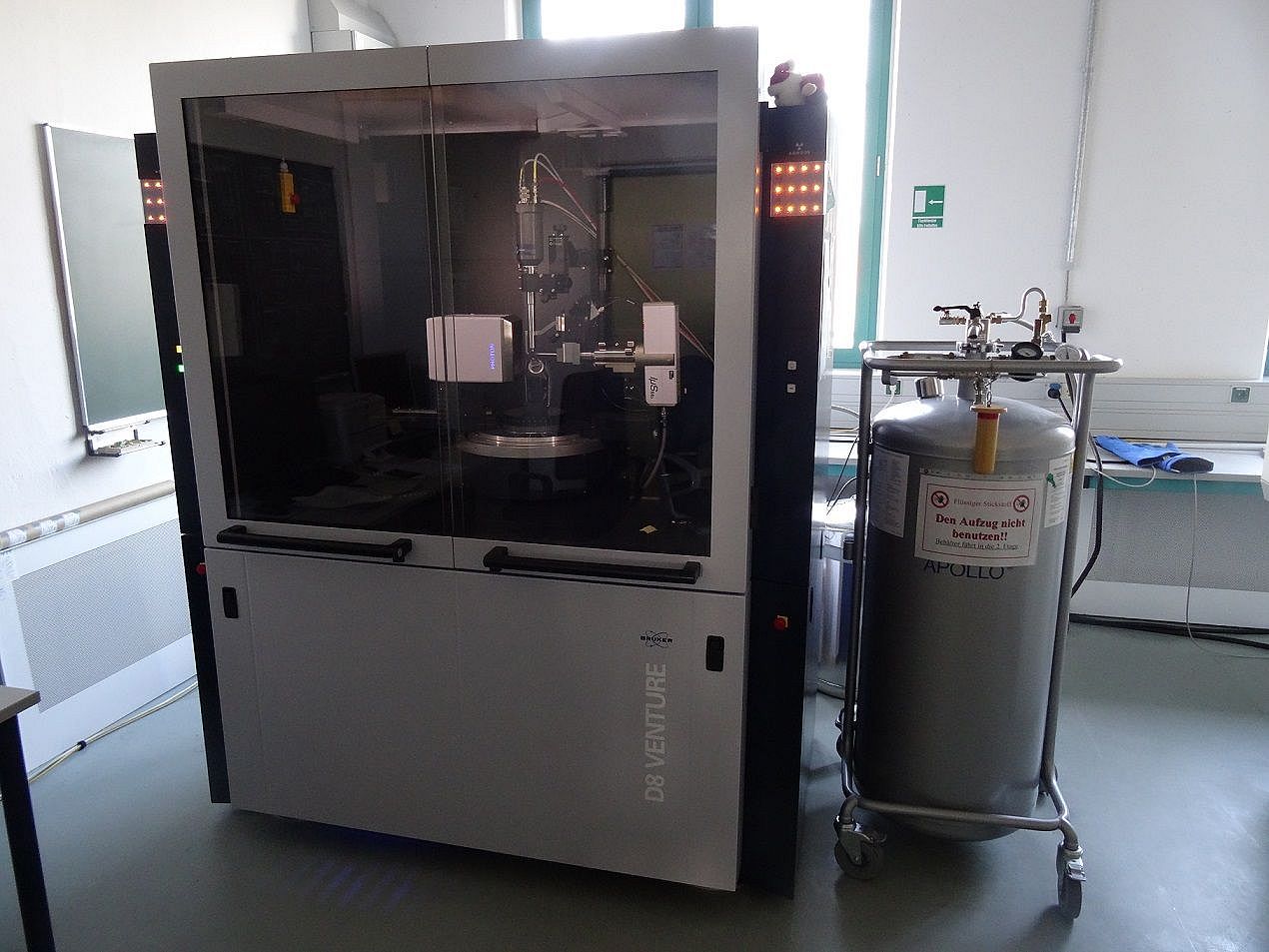 Picture of Instrument - Bruker D8 Venture - Single-crystal