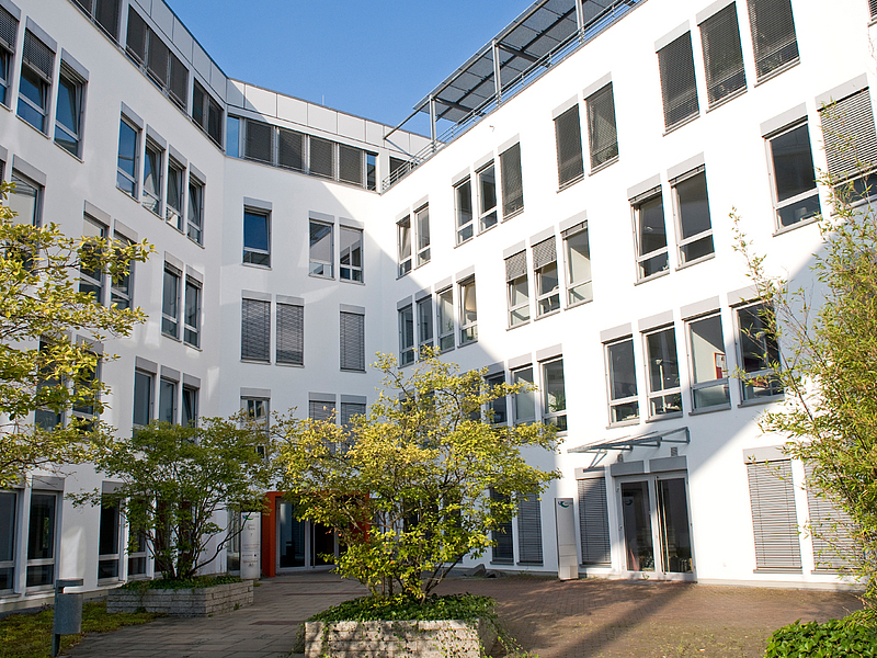 Innenhof UNICOM-Gebäude