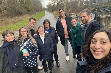 Walk and talk: Yvonne Rogers with Colleagues of the Digital Media Lab and other Scientists