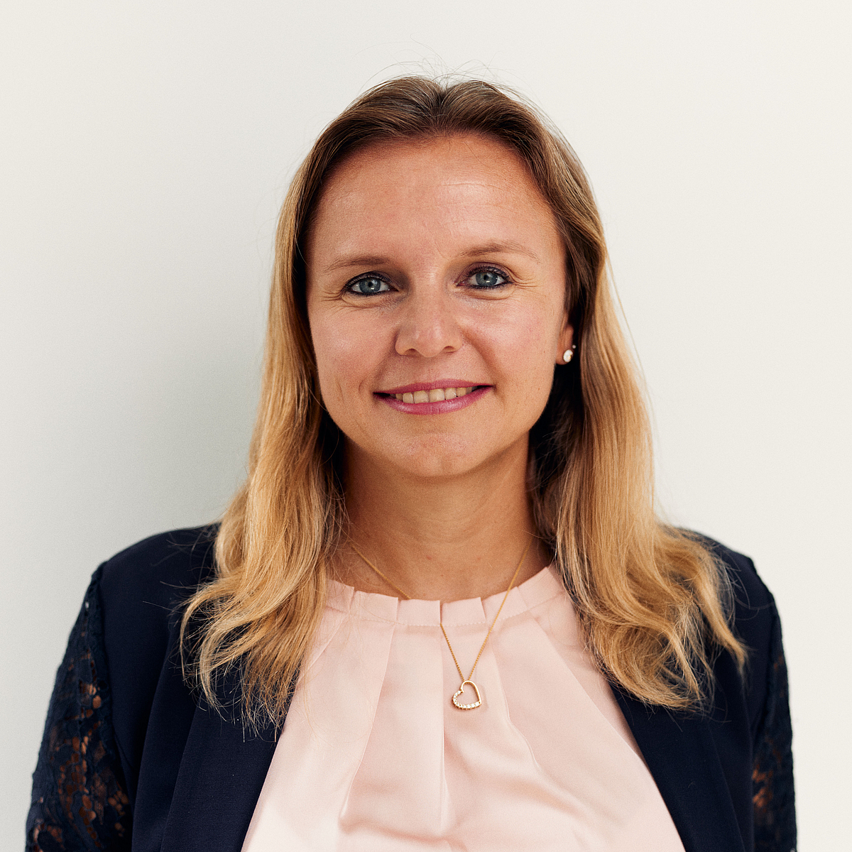 VERA HAGEMANN PORTRAIT