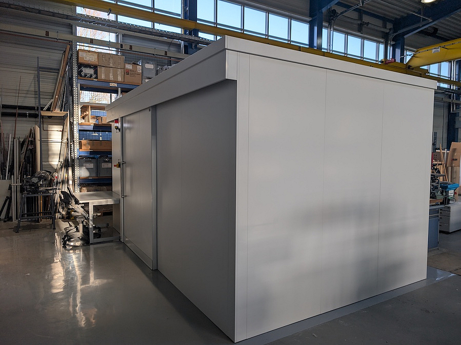 View of the Walk-in X-ray radiation protection cabin with integrated experimental platform