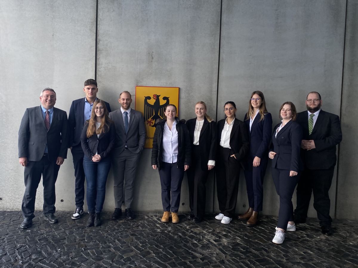 Neunter Moot Court am Bundesarbeitsgericht Teilnehmer*innen des Fachbereichs