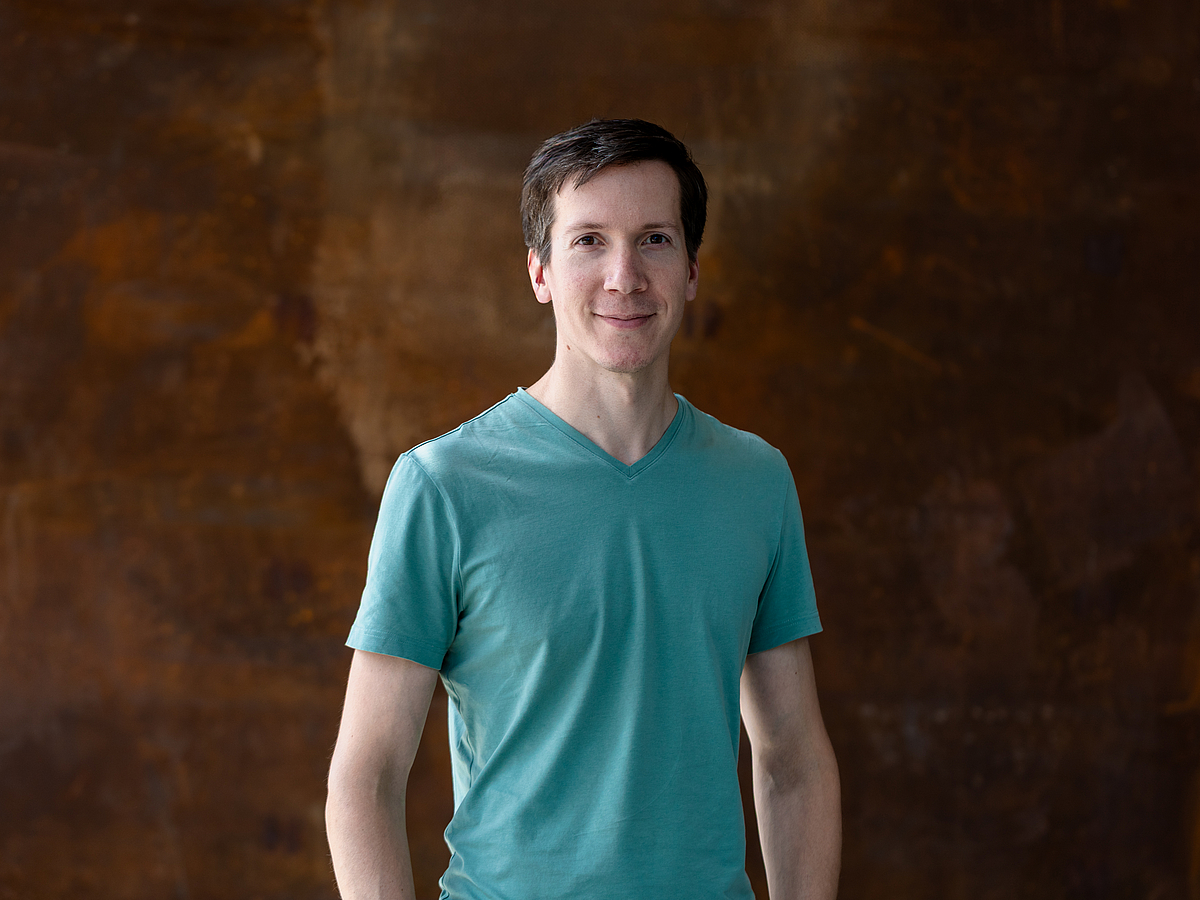 Prof. Dr. Tim Neudecker