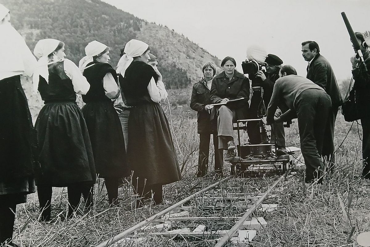 Bildnachweise/Picture credits: Filmski Centar Sarajevo/The Film Centre Sarajevo | Vesna Ljubić, directing Prkosna delta/Defiant Delta (1980)