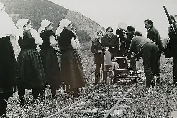 Bildnachweise/Picture credits: Filmski Centar Sarajevo/The Film Centre Sarajevo | Vesna Ljubić, directing Prkosna delta/Defiant Delta (1980)