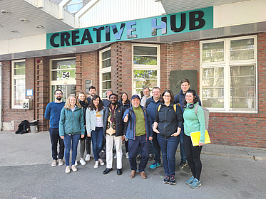 AG Günther vorm Creative Hub Bremen