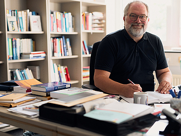 Prof. Dr. Benjamin Schüz