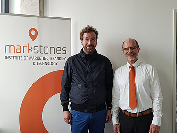 Prof. Christoph Burmann zusammen mit Dr. Carsten Keller