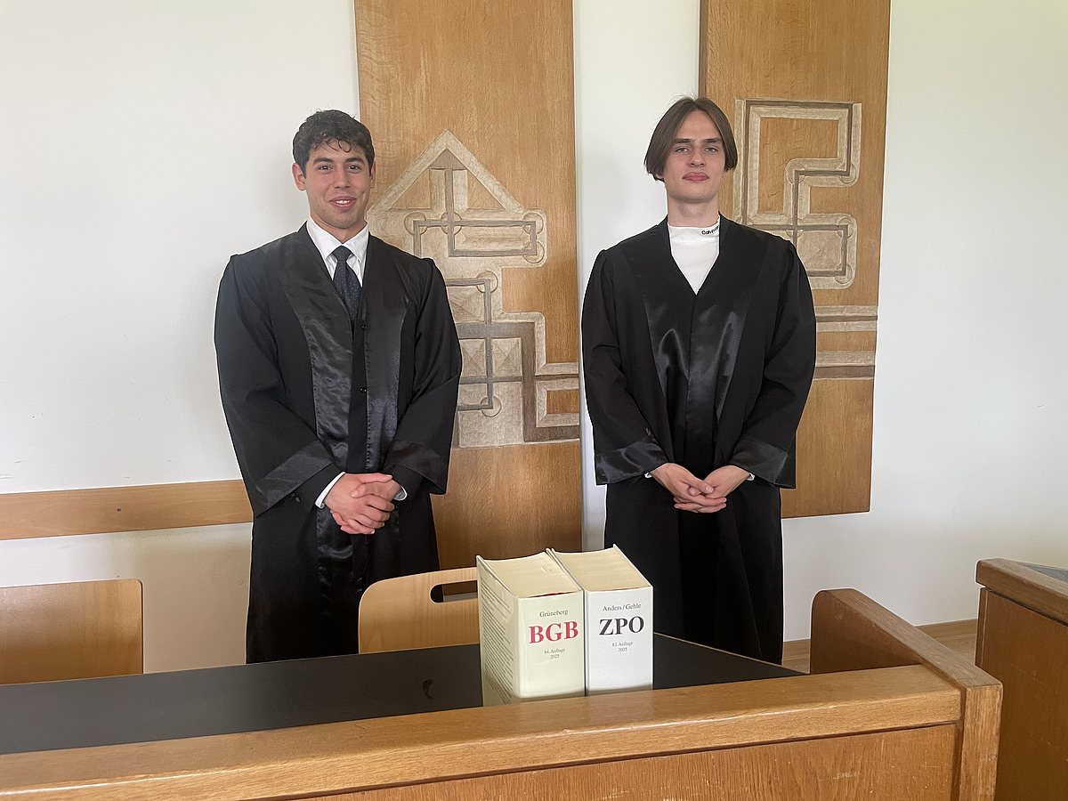 Team der Universität Bremen gewinnt Justus-Liebig-Moot Court Moot Court Gewinner aus Bremen