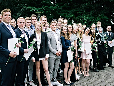 Group photo graduates