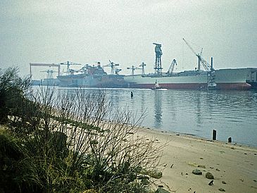 Ansicht der Werft Vulkan AG an der Weser
