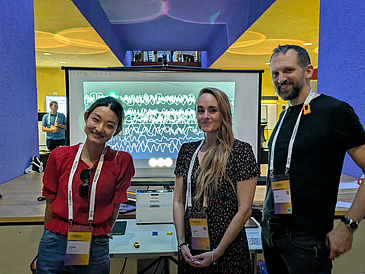 Izzie, Amber and Iddo at their BreathClip-Demo Izzie, Amber and Iddo at their BreathClip-Demo