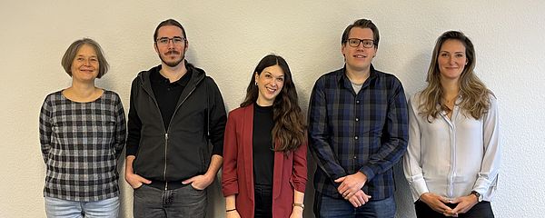 Hier ist das Team der PPPD AG abgebildet. Von rechts nach links: Susanne Hartfiel, Dr. Kilian Gloy, Prof. Dr. Julia Stern, Marco Deppe, Lara Oeltjen