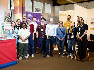 Menschengruppe beim Open Campus