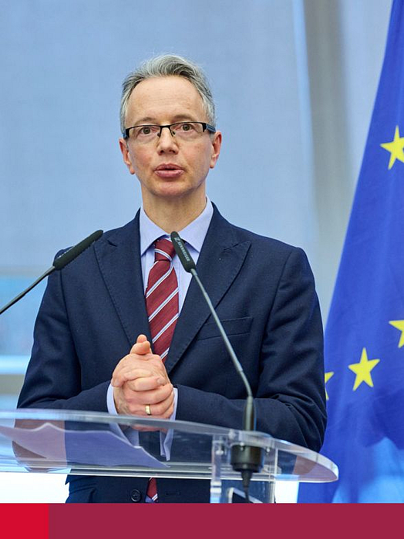 Claus Neukirch Claus Neukirch