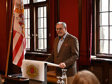 Portrait Dr. Michael Schirmer