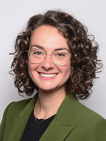 Portrait von Sina Spiekermeier Gimenes