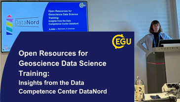 Annika Nolte an einem Rednerpult mit Bildschirm im Hintergrund