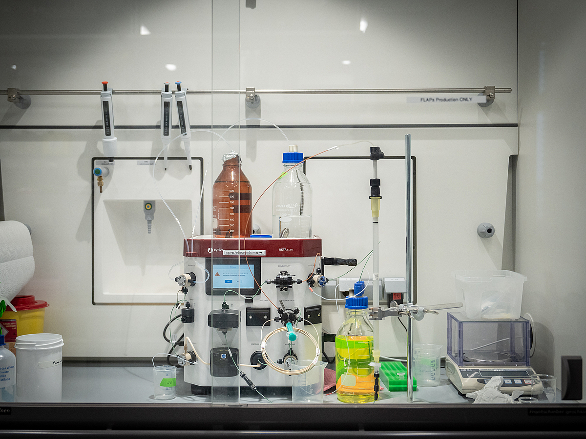 Labor Abzug mit einem Gerät zur Herstellung von fluoreszenz markierten Zuckern