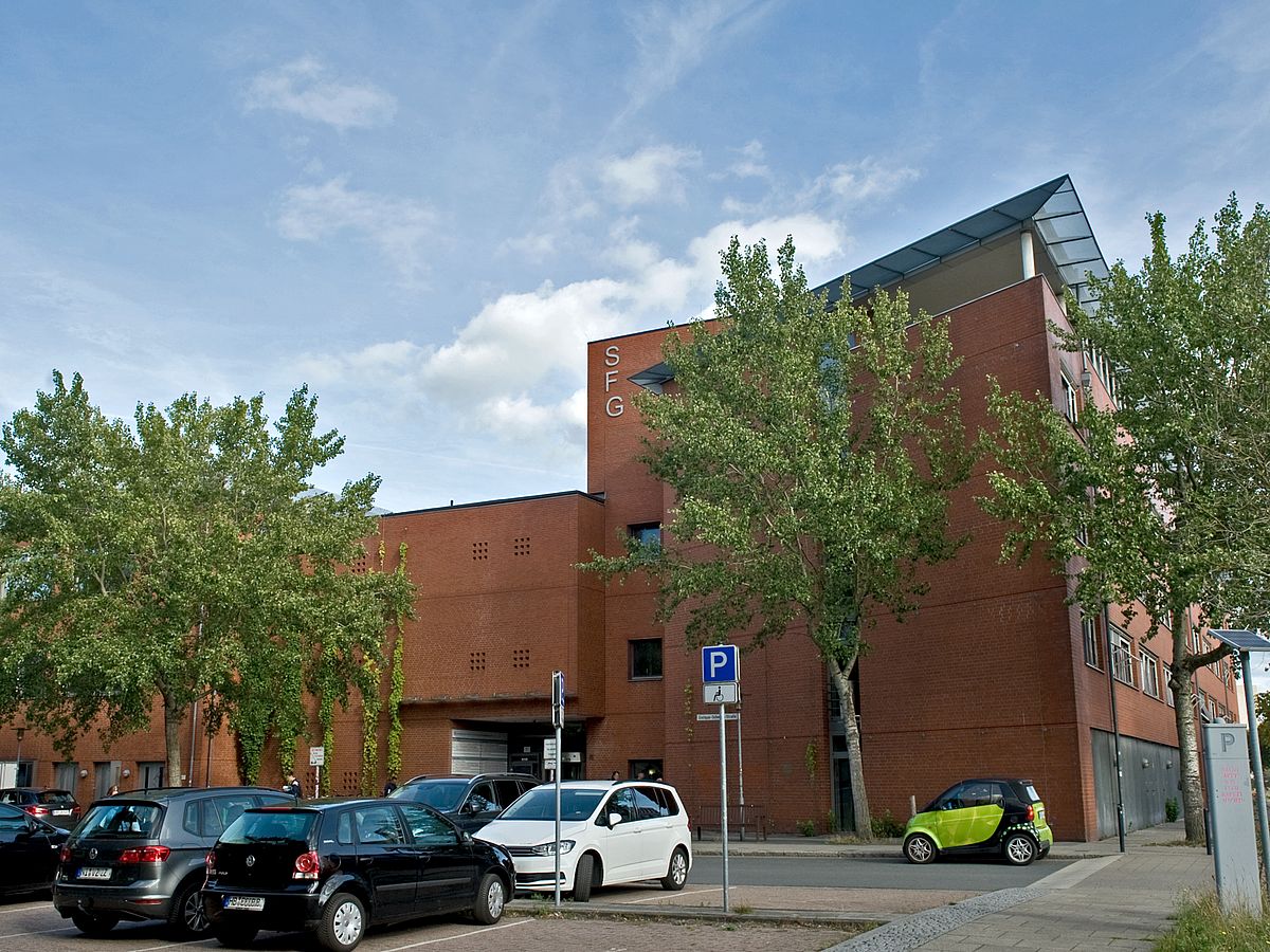 Haupteingang SFG Seminar- und Forschungsgebäude
