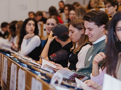 Studierende auf der Vergabefeier