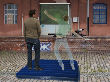 Bildmontage: Mann steht neben einem computersimulierten springenden Mann
