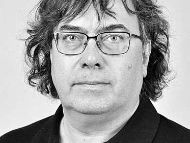 Portrait of scientist Nicola Marzari.