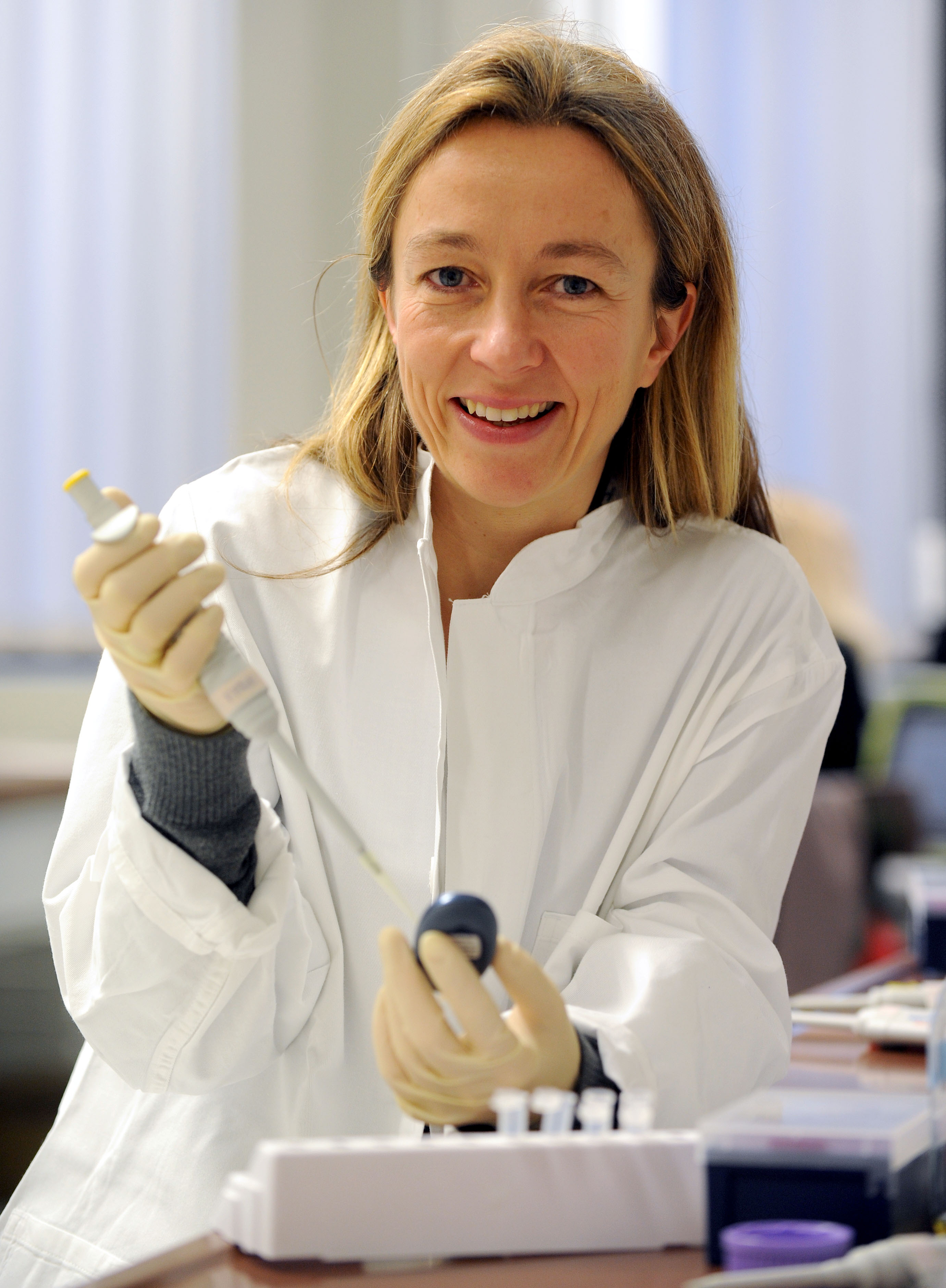 portrait of Kathrin Maedler in the lab
