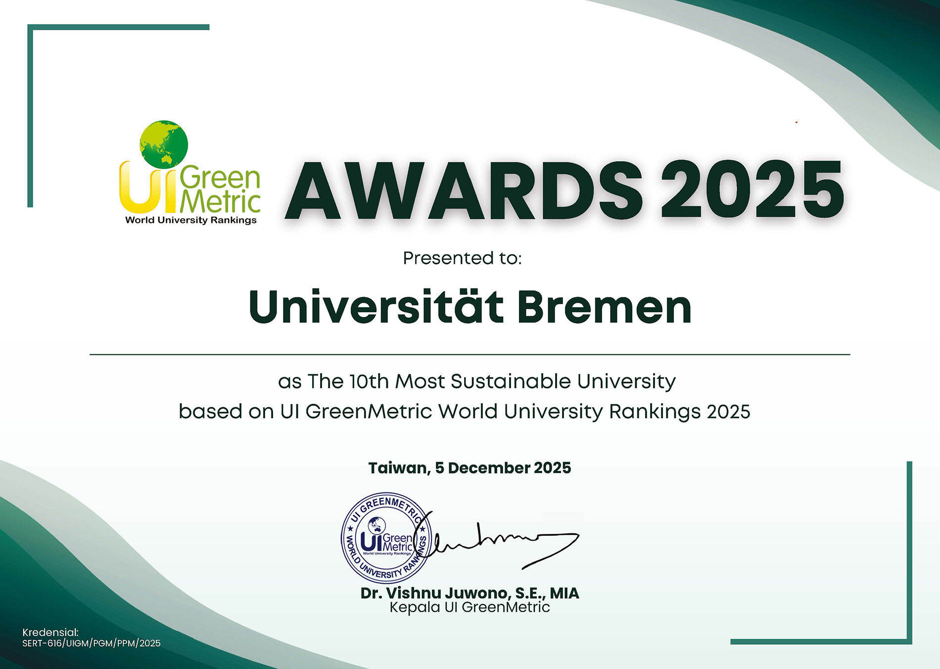 Urkunde des Rankings 2025 mit dem Rang 10 für die Universität Bremen